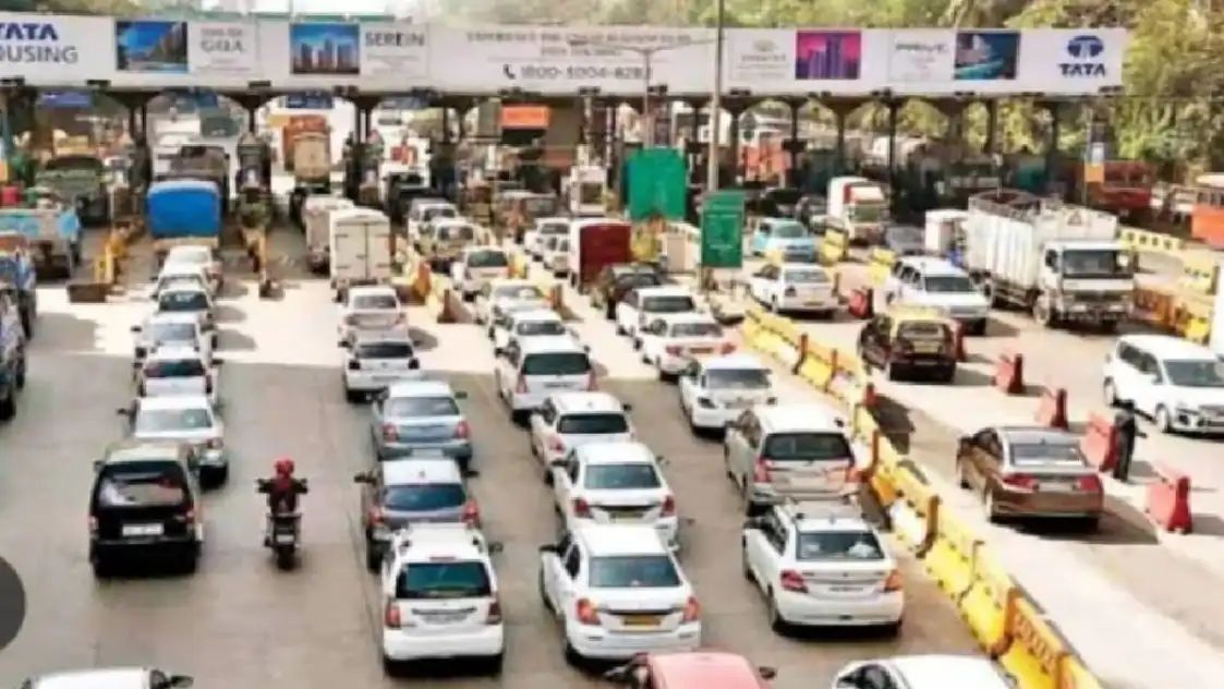 भाजप आमदाराच्या मुलाचा टोल नाक्यावर राडा, पैसे मागितले म्हणून कर्मचाऱ्याला मारले