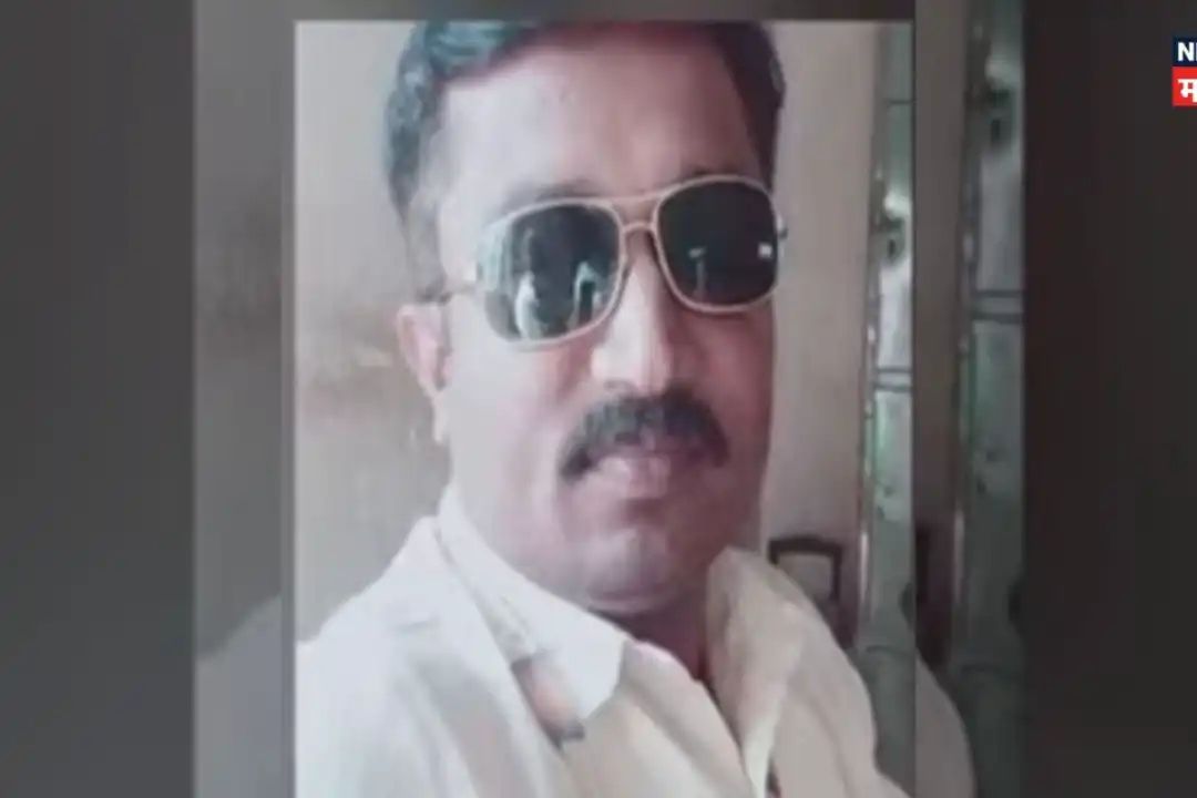 निवडणूक कामाचा ताण ठरला जीवघेणा; उपजिल्हाधिकाऱ्यांच्या बैठकीला जाताना प्राध्यापकाचा मृत्यू