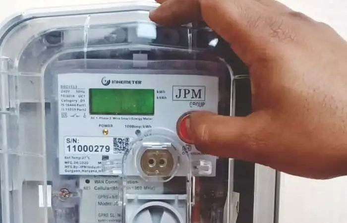 Smart Meter News: प्रीपेड स्मार्ट मीटरबाबत सरकारचं अखेर स्पष्टीकरण; ‘सक्ती नाही’, पण…