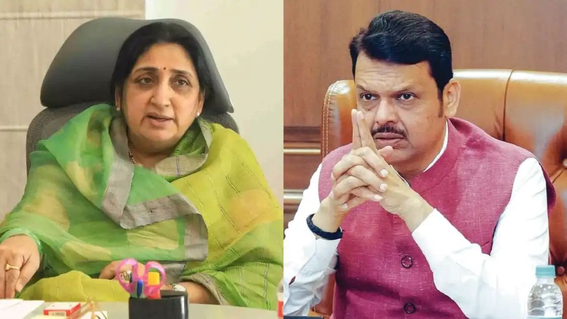 मोठी घडामोड फडणीस होणार शिक्षणमंत्री? पंढरपुरातून मुख्यमंत्री देवेंद्र फडणवीस थेट दिल्लीला रवाना