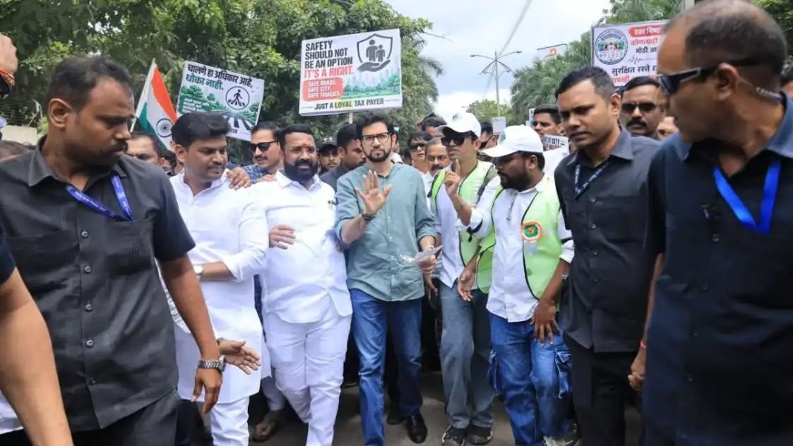 हिंजवडीच्या विकासासाठी आयटीयन्स-स्थानिकांचा मूक मोर्चा; सरकारविरोधात उठवला आवाज!